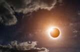 Totale Sonnenfinsternis in Island