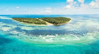 Alphonse Island by Blue Safari*****, Alphonse Isl.